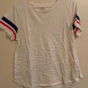 Old navy tee